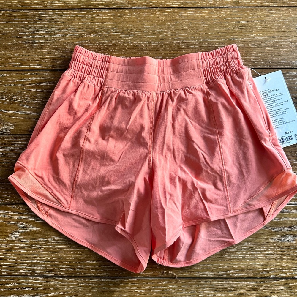 Lululemon Hotty Hot High-Rise Lined Short 4”